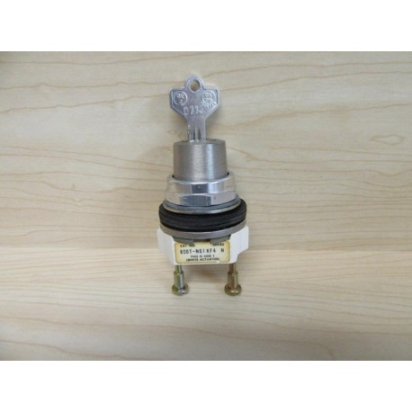 Allen Bradley 800T-N61KF4 Keyed Selector Switch Ser N - Used