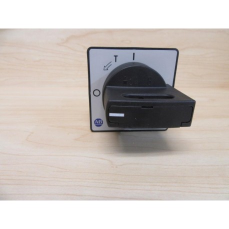 Allen Bradley 140M-C-DN66 Door Coupling Handle - Used