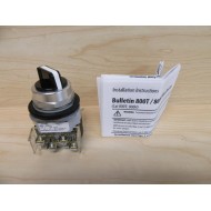 Allen Bradley 800T-H2KE8 Selector Switch 800TH2KE8 - New No Box