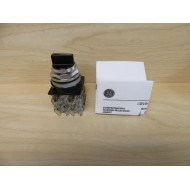 General Electric CR104PSG33B92 Selector Switch - New No Box