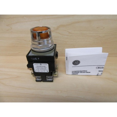 General Electric CR104PBT11M3S2 Push Button Switch - New No Box