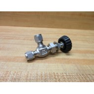 Hoke D3722G4Y Needle Valve - New No Box