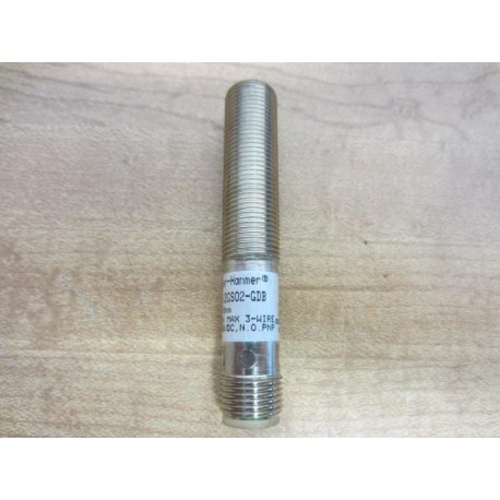 Cutler Hammer E57-12GS02-GDB Proximity Sensor Series B - New No Box