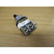 Allen Bradley 800T-H4 Selector Switch W 800T-XA - New No Box