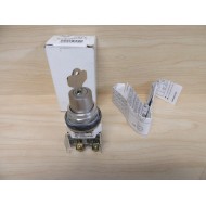 Allen Bradley 800T-H31A2 Selector Switch