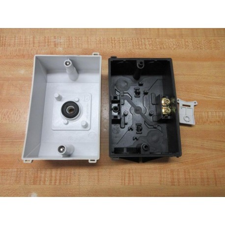 Moeller PC-GF20-FR Safety Switch Enclosure PCGF20FR Enclosure Only - Used