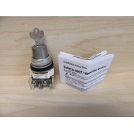 Allen Bradley 800T-H3304 Keyed Selector Switch - New No Box