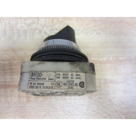 Fuji Electric AH30-P2 Selector Switch AH30P2 WNut (Pack of 3) - Used