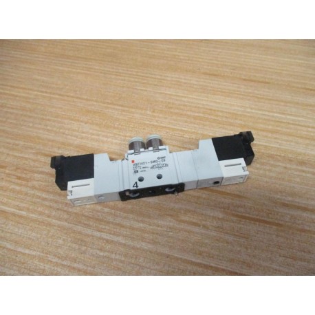 SMC VQZ1421-5MO-C6 Solenoid Valve VQZ14215MOC6 - Used