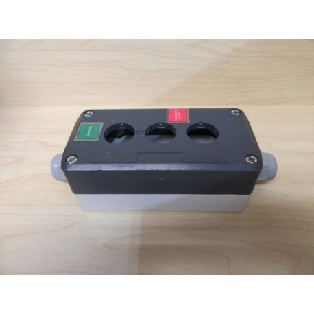 Square DSchneiderTelemecanique XALD03H7 Switch Enclosure - Used