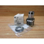 Allen Bradley 800T-QA24GD1 Push Button Switch