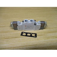 SMC SY5220-5LZ-01 Solenoid Valve SY52205LZ01 - Used