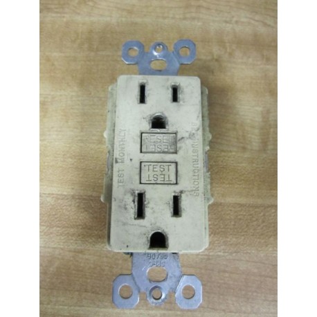 Pass & Seymour 370140 Duplex Receptacle GFCI - Used