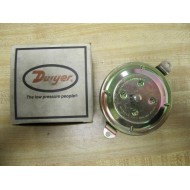 Dwyer 19100 Pressure Switch 0.15-0.55