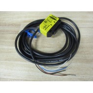 Banner Q23SP6FPQ Fiber Optic Sensor 46450 W6.5' 4 Wire Cable - Used