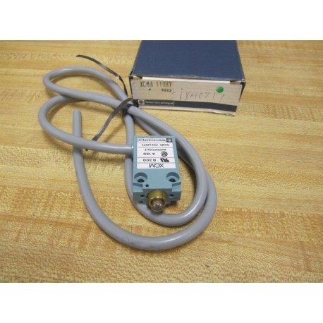 Telemecanique XCM-A110-H7 Limit Switch XCMA110H7