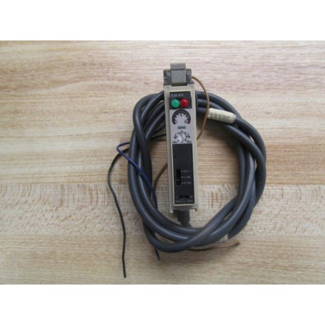 Omron E3X-A11 Photoelectric Sensor E3XA11 - Used