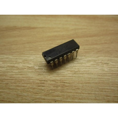 Fairchild 74LS03PC Integrated Circuit