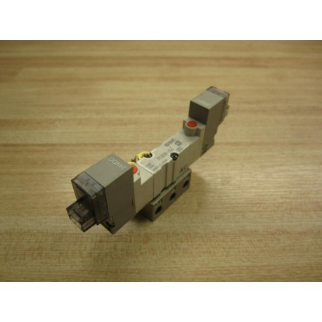 SMC SYJ3240-5LZ Solenoid Valve - Used