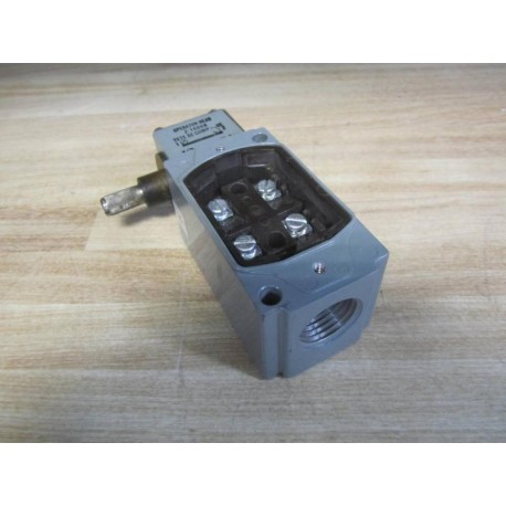 Allen Bradley 802T-H Limit Switch 802TH WO Cover - New No Box