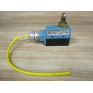 Micro Switch BZE6-2RQ81 Honeywell Limit Switch BZE62RQ81 WCable Adapter - Used