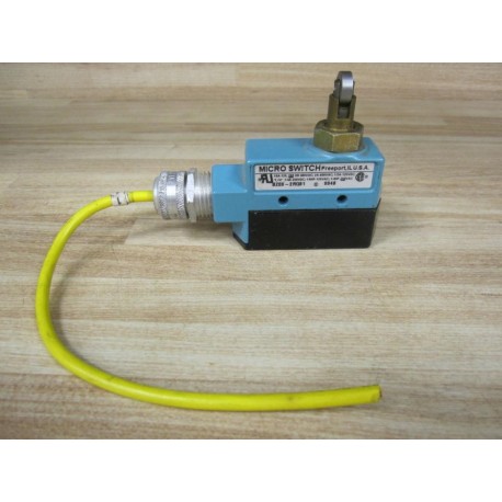 Micro Switch BZE6-2RQ81 Honeywell Limit Switch BZE62RQ81 WCable Adapter - Used