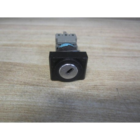 Fuji Electric AH165-J Keyed Switch AH165J WO Key - Used