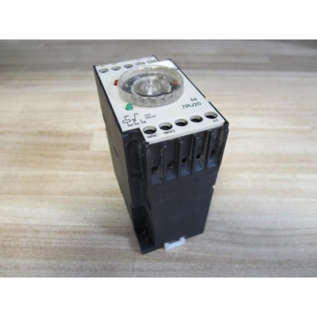 Siemens 7PU2040-3AJ30 Time Delay Relay 7PU20 6 Second Delay - Used