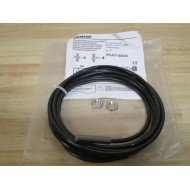 Siemens 3RG4011-0AG33 Proximity Switch 3RG40110AG33