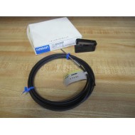 Omron E32-DC200B4 Photoelectric Switch Fiber Unit E32DC200B4