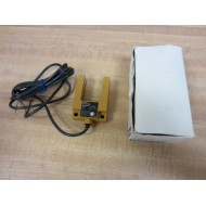 Omron E3S-GS3B4 Photoelectric Switch E3SGS3B4 12 To 24 VDC