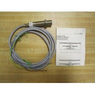 Cutler Hammer E57MAL18A2 Eaton Proximity Switch