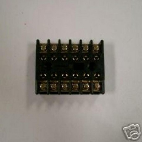 Struthers-Dunn 27390J Dunco Socket 27390