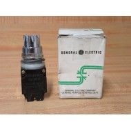 General Electric CR104B122 Selector Switch