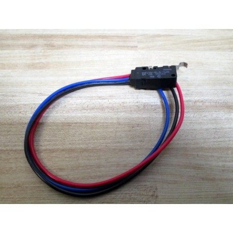 Omron D2VW-5L3-1MS Roller Level Micro Switch - New No Box