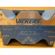 Vickers DG4V 5 2C M U EK6 20 Valve DG4V52CMUEK620 No Coils - Used