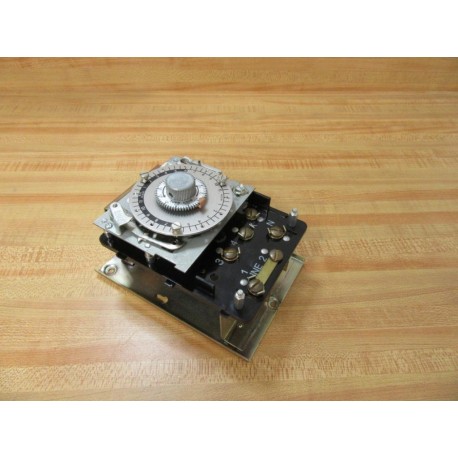 Invensys 8145-20B Timing Motor 814520B - Used