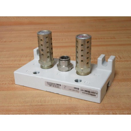 SMC VV721-03RT-04DT Manifold ISO Series VV72103RT04DT - New No Box