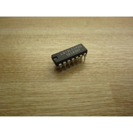 Motorola SN74LS393N Integrated Circuit