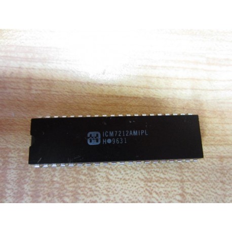 Harris ICM7212AMIPL 4-DGT Integrated Circuit