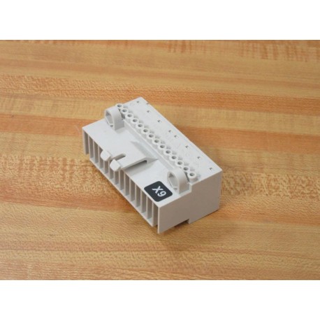 Siemens 3WL9111-0AB04-0AA0 Manual Plug Cage 3WL91110AB040AA0 - Used