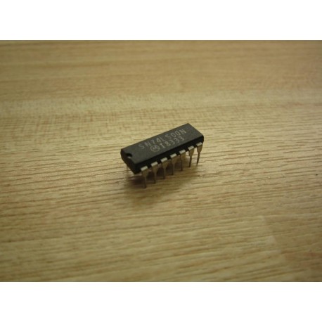 Motorola SN74LS00N Integrated Circuit (Pack of 11)