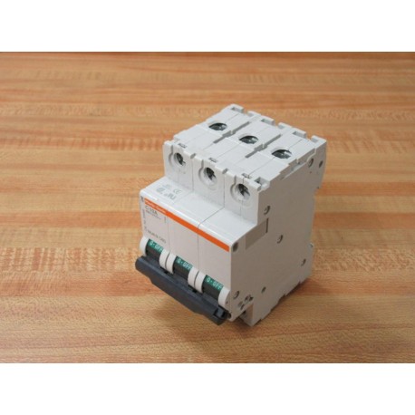 Merlin Gerin 24466 Square D Breaker 10A MG24466 Schneider - New No Box