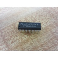 Motorola MC14070BCP Integrated Circuit (Pack of 8)