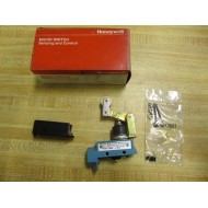 Honeywell BZE6-2RN28 Limit Switch BZE62RN28