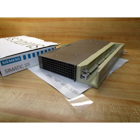 Siemens 6ES5454-7LA11 Output Module 6ES54547LA11