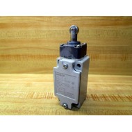 Omron D4B-3111N Limit Switch D4B3111N WRoller - Used