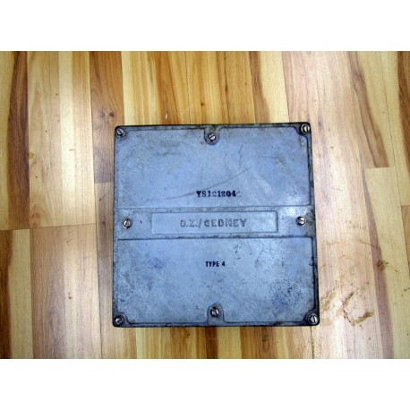 OZ Gedney YS121204 Cast Iron Junction Box - New No Box