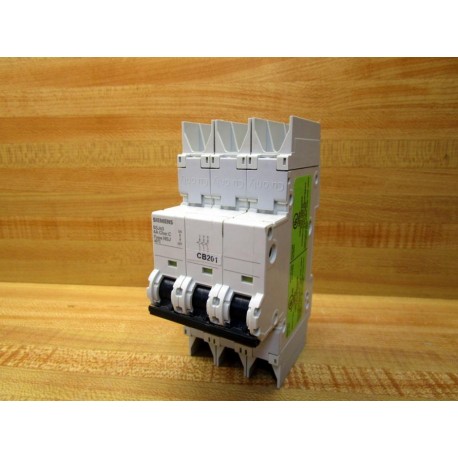Siemens 5SJ4304-7HG42 3P 4A Circuit Breaker 5SJ43047HG42 - New No Box