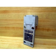 Allen Bradley 802PR-LAAA1 Limit Switch 802PRLAAA1 wo Receptacle - Used